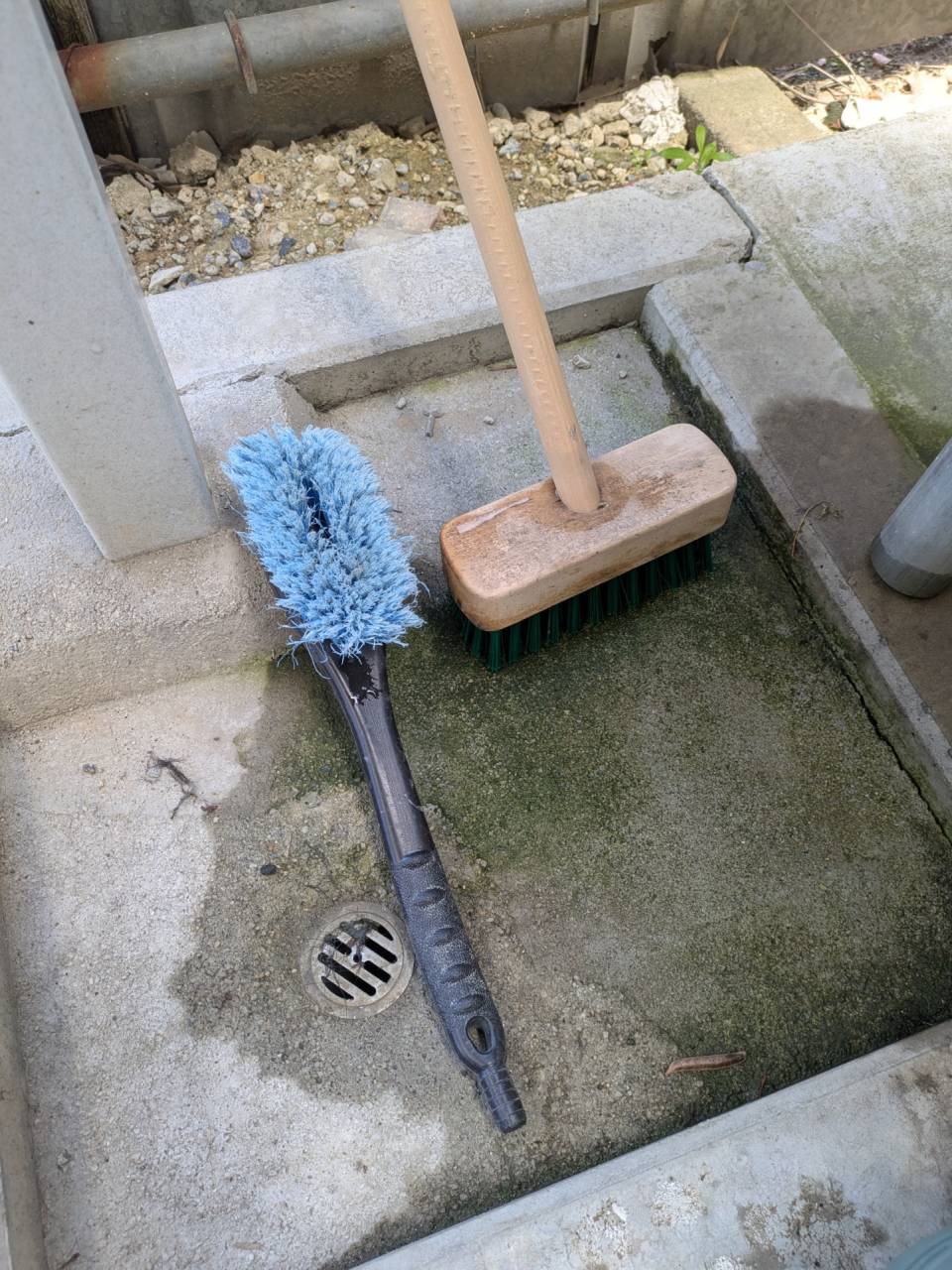 毎日の整理整頓や掃除の重要性について～鉄板一枚から見えてくる、建設業の現場の安全と効率～
